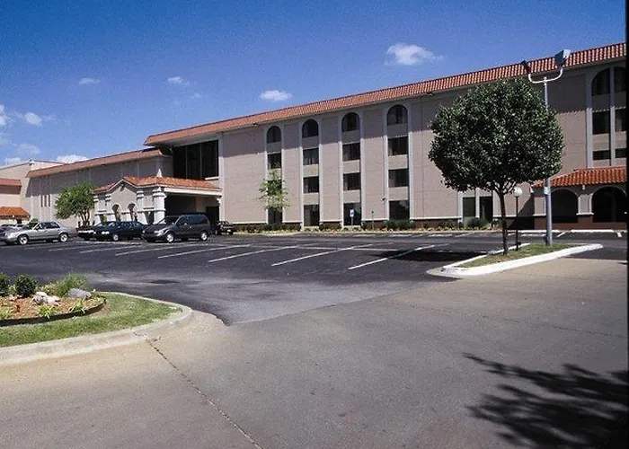 Oyo I-44 Midtown Hotel Tulsa