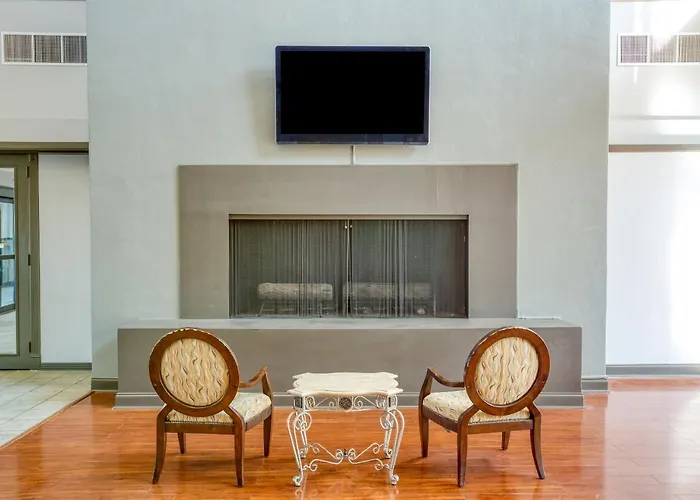 Oyo I-44 Midtown 2*